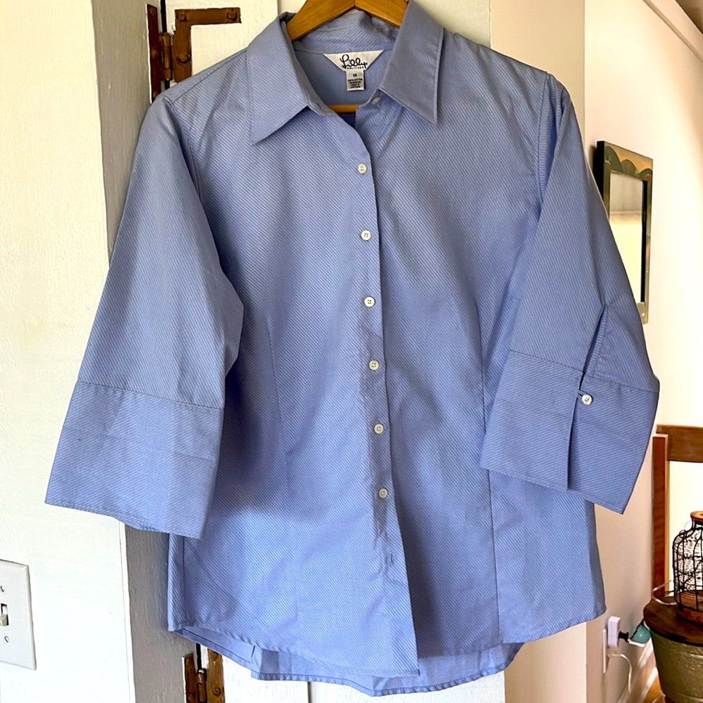 Lilly Pulitzer 💙🦋Crisp chambray blouse Size 14 NWB 3/4 sleeve